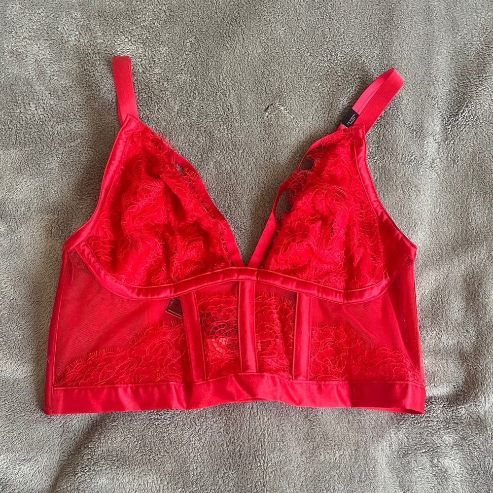 Victoria’s Secret Red Bralette Large
